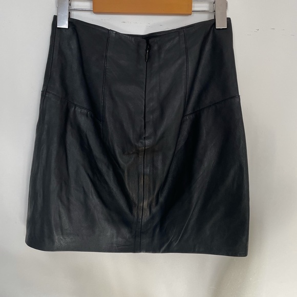 Marciano - High waisted Black leather skirt - size 4 - Picture 5 of 15
